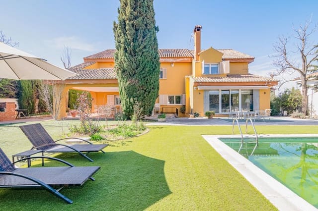 Chalet de 6 habitaciones en Gójar en venta con garaje - 480.000 € (Ref: 9644992)