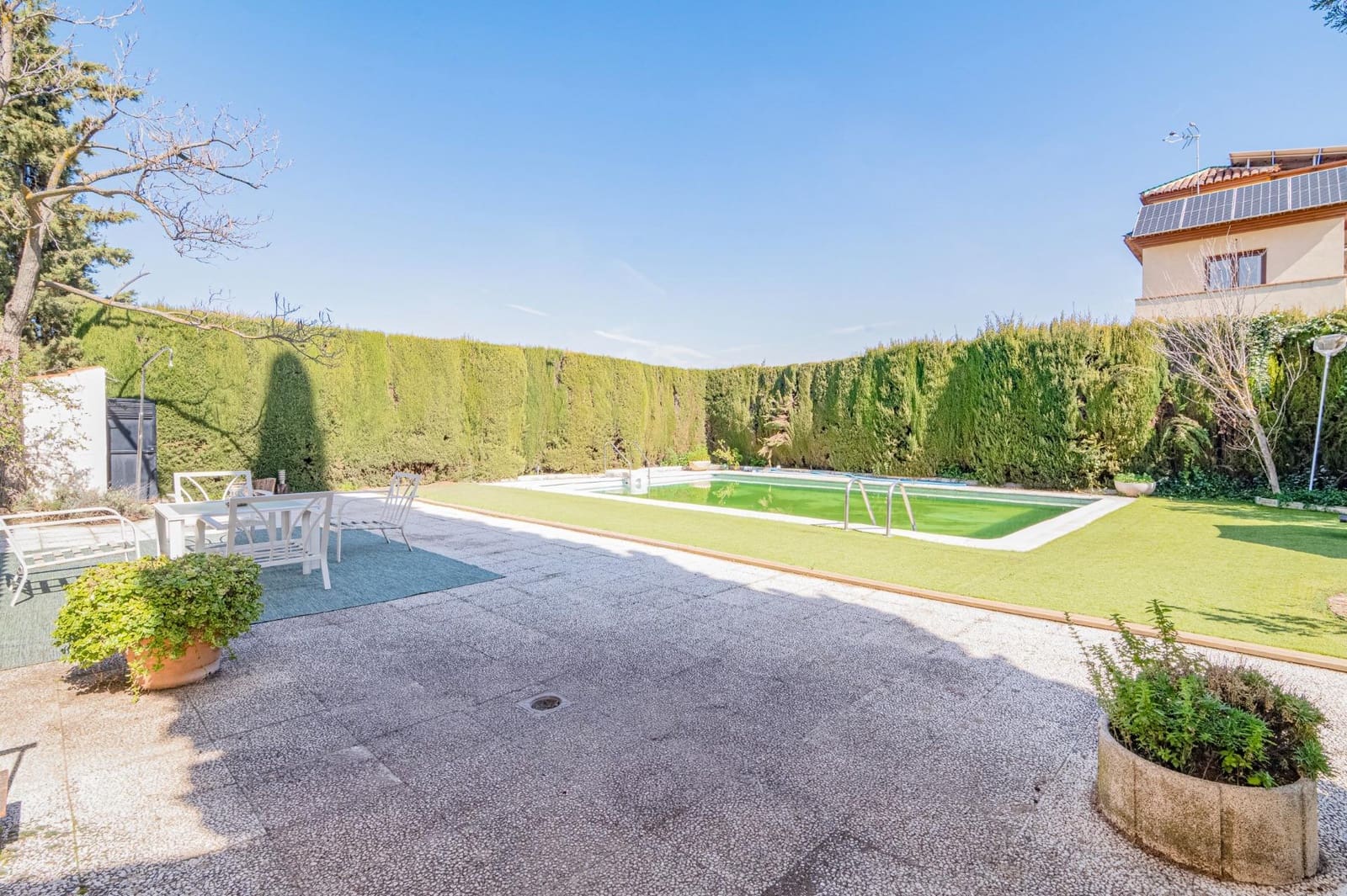 Chalet de 6 habitaciones en Gójar en venta con garaje - 480.000 € (Ref: 9644992)