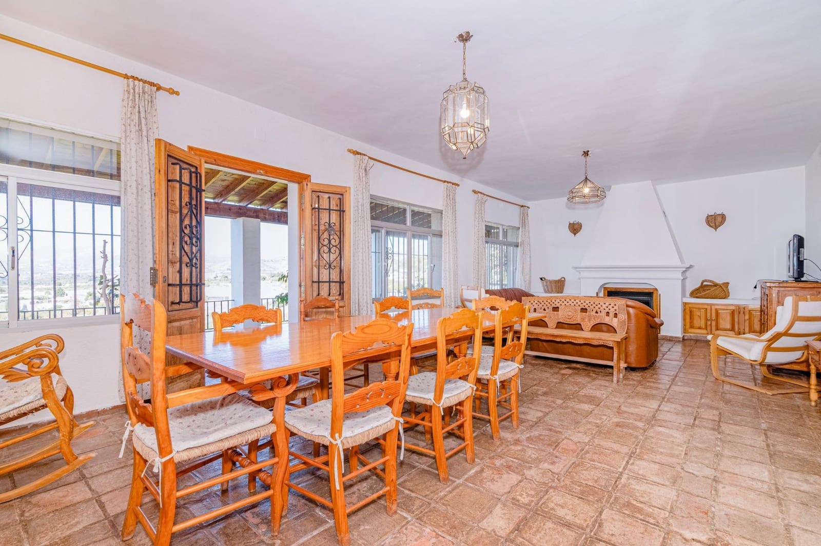 4 slaapkamer Villa te koop in Motril met zwembad garage - € 485.000 (Ref: 9644993)