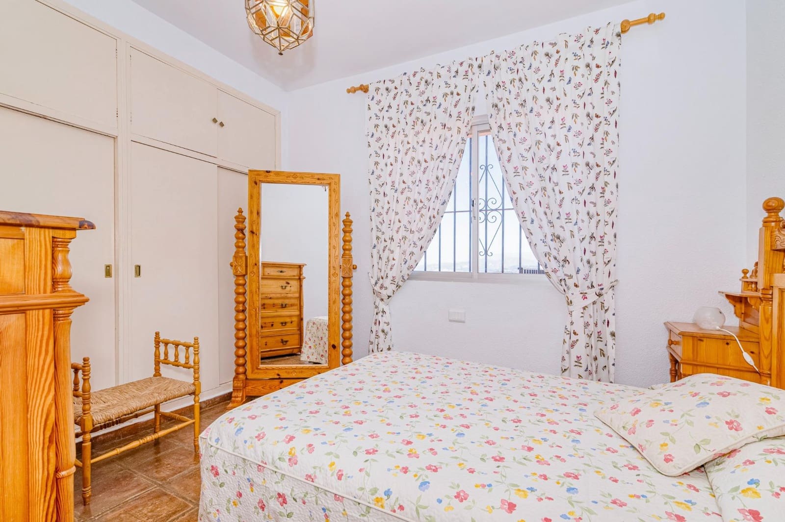 4 slaapkamer Villa te koop in Motril met zwembad garage - € 485.000 (Ref: 9644993)