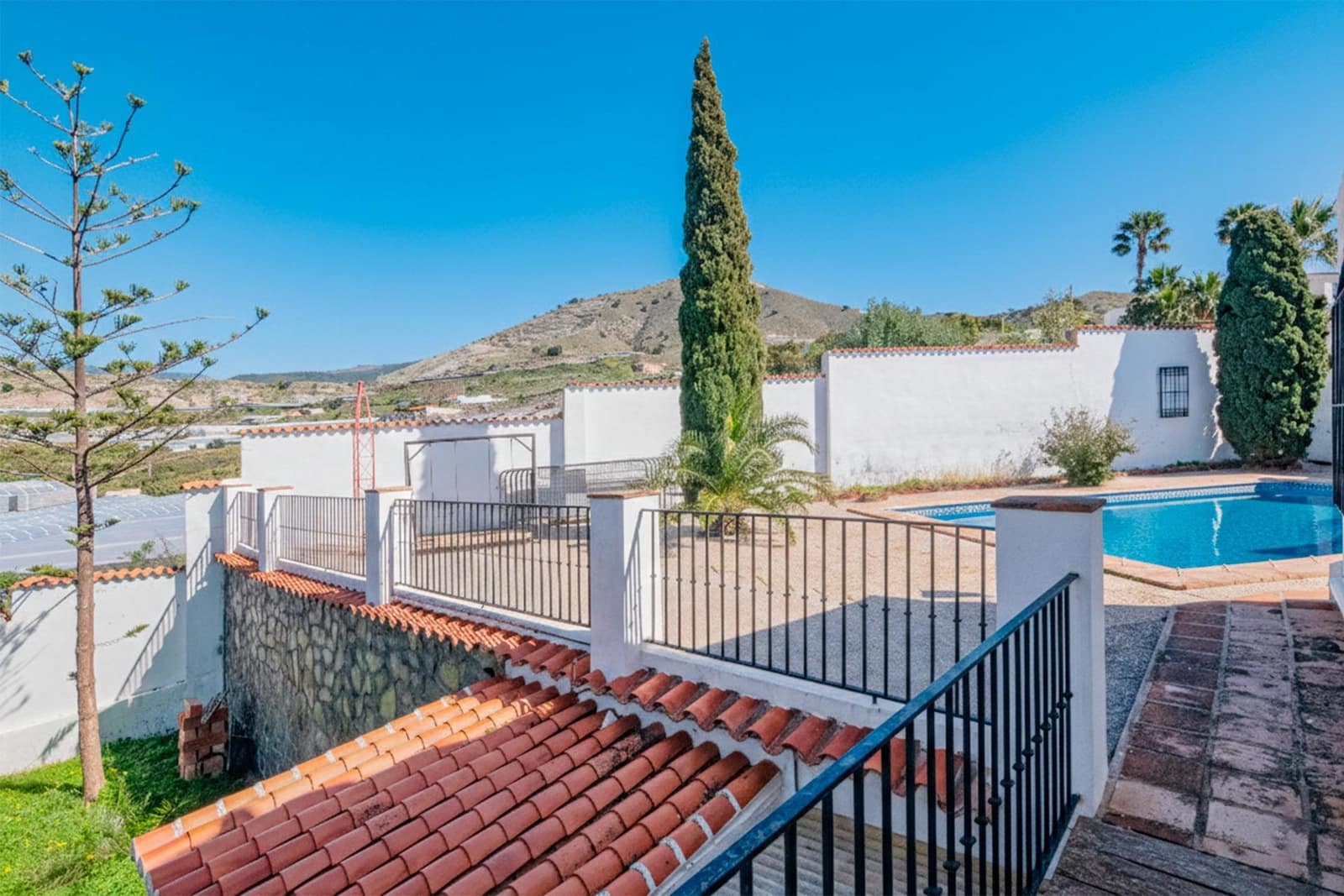 4 slaapkamer Villa te koop in Motril met zwembad garage - € 485.000 (Ref: 9644993)