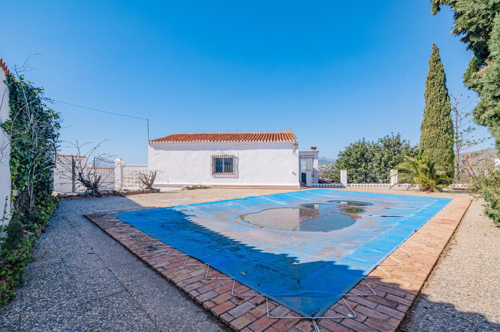 4 slaapkamer Villa te koop in Motril met zwembad garage - € 485.000 (Ref: 9644993)
