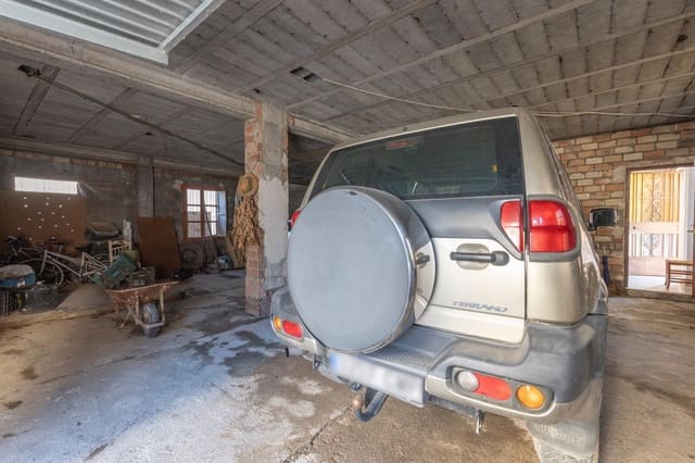 3 chambre Villa/Maison à vendre à Huétor Tájar avec garage - 170 000 € (Ref: 9648086)