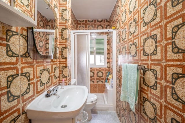 3 quarto Apartamento para venda em Zaidin, Granada cidade - 198 000 € (Ref: 9648087)