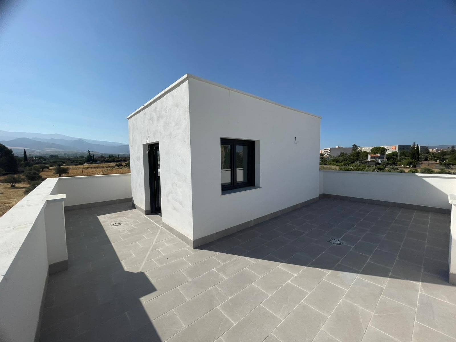 5 sypialnia Willa na sprzedaż w Alhendin z basenem garażem - 450 000 € (Ref: 9651929)