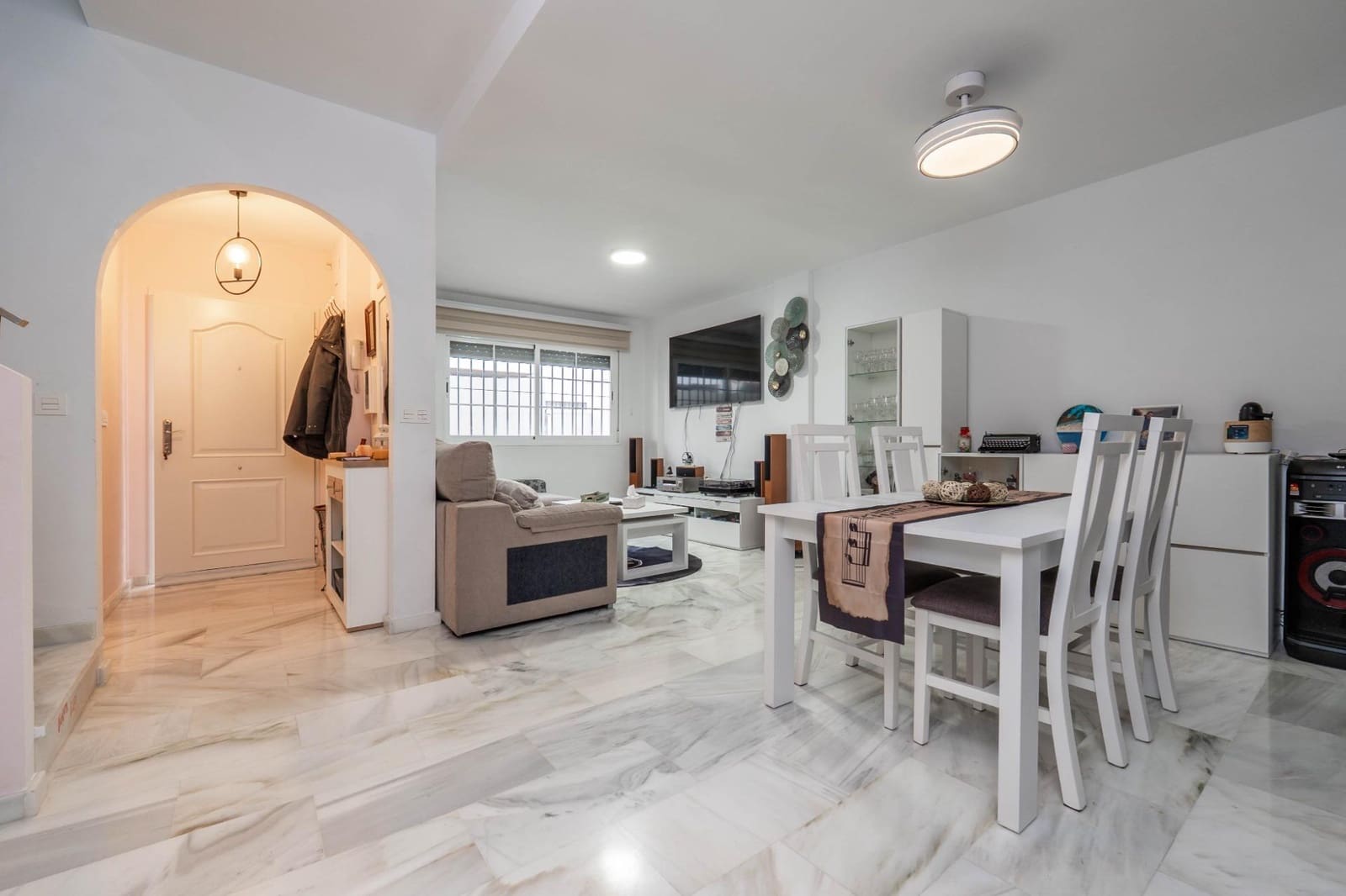 3 sovrum Semi-fristående Villa till salu i Gojar - 269 500 € (Ref: 9651931)