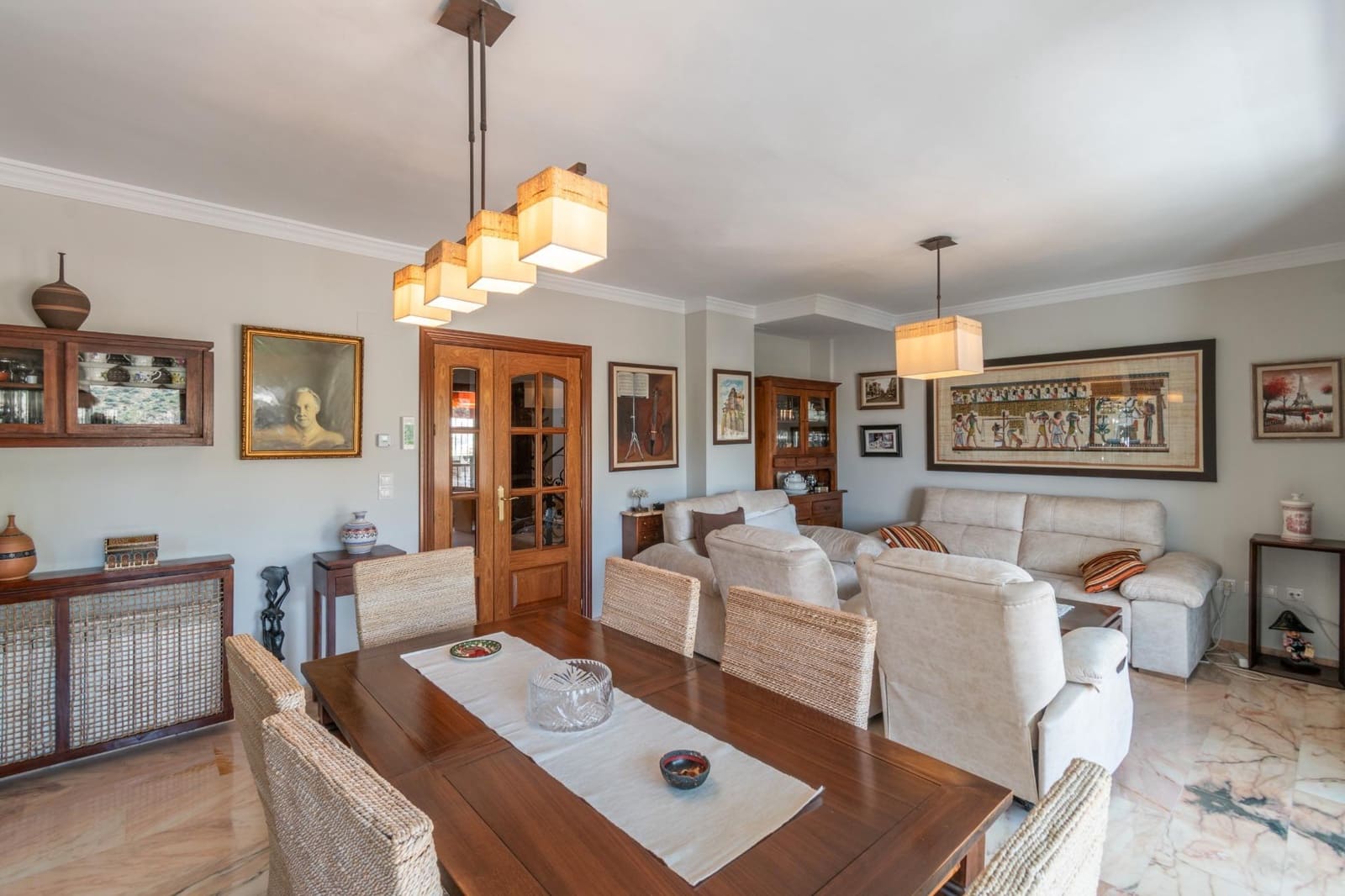 5 soverom Kjedet enebolig til salgs i Granada by med svømmebasseng garasje - € 410 000 (Ref: 9659412)