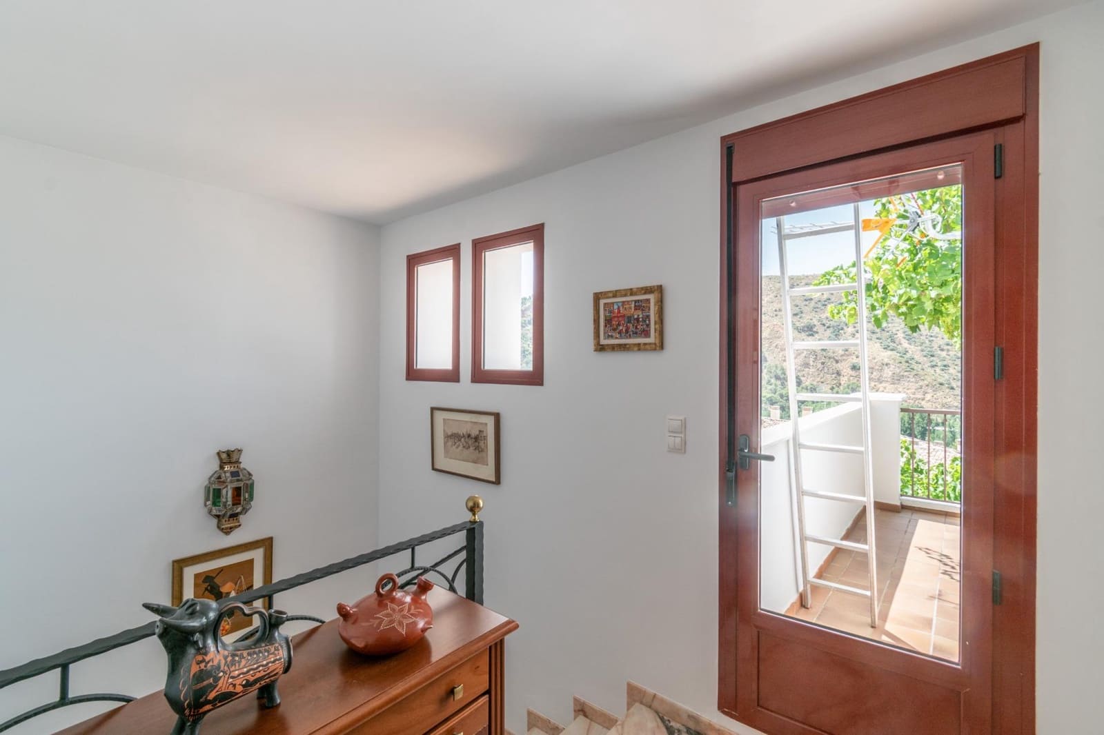 5 soverom Kjedet enebolig til salgs i Granada by med svømmebasseng garasje - € 410 000 (Ref: 9659412)