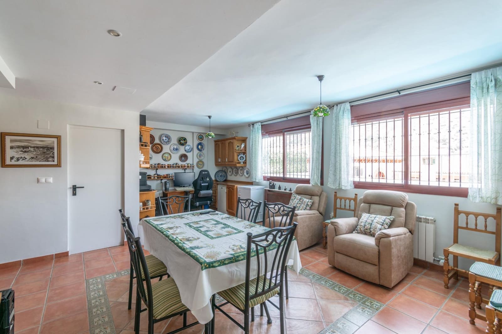 5 soverom Kjedet enebolig til salgs i Granada by med svømmebasseng garasje - € 410 000 (Ref: 9659412)