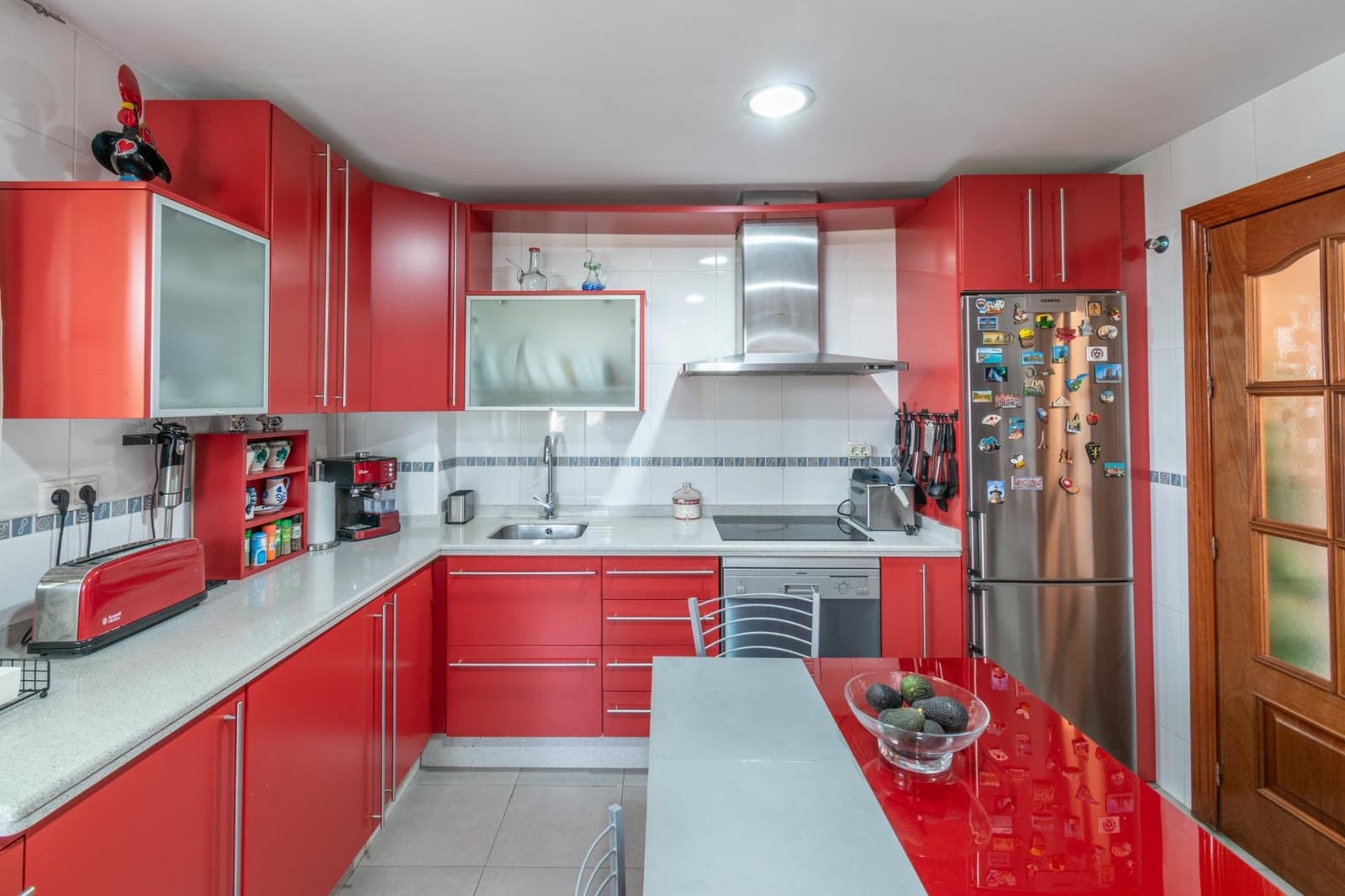 5 soverom Kjedet enebolig til salgs i Granada by med svømmebasseng garasje - € 410 000 (Ref: 9659412)