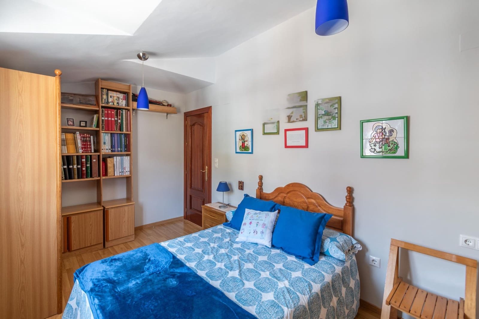 5 soverom Kjedet enebolig til salgs i Granada by med svømmebasseng garasje - € 410 000 (Ref: 9659412)