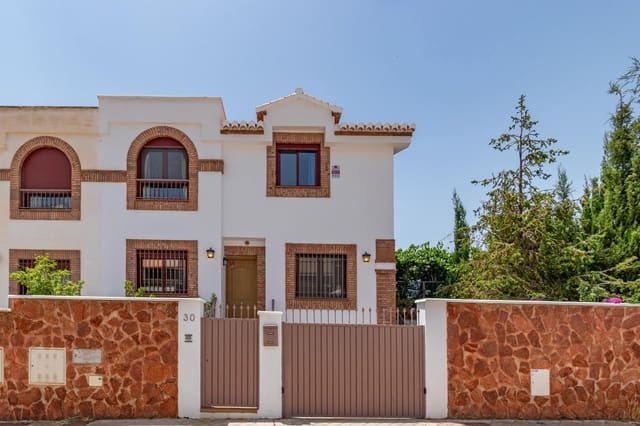 5 soverom Kjedet enebolig til salgs i Carretera de la Sierra, Granada by med svømmebasseng garasje - € 410 000 (Ref: 9659412)