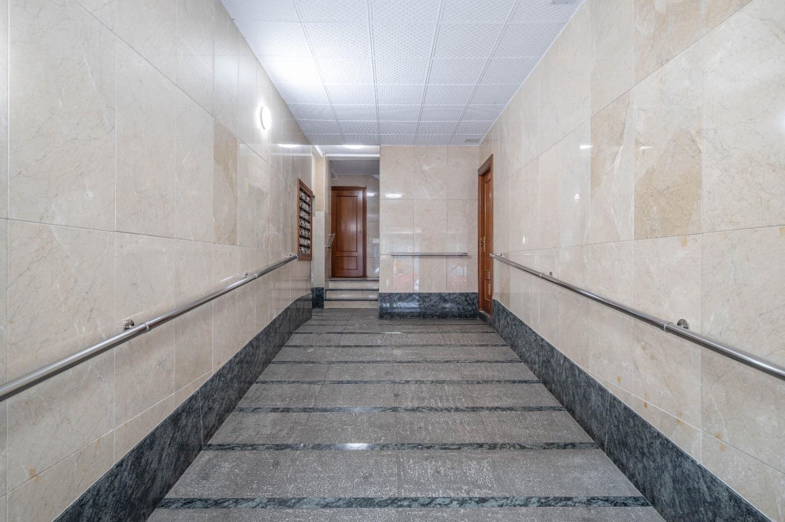 3 sypialnia Mieszkanie na sprzedaż w Miasto Grenada - 238 000 € (Ref: 9666468)