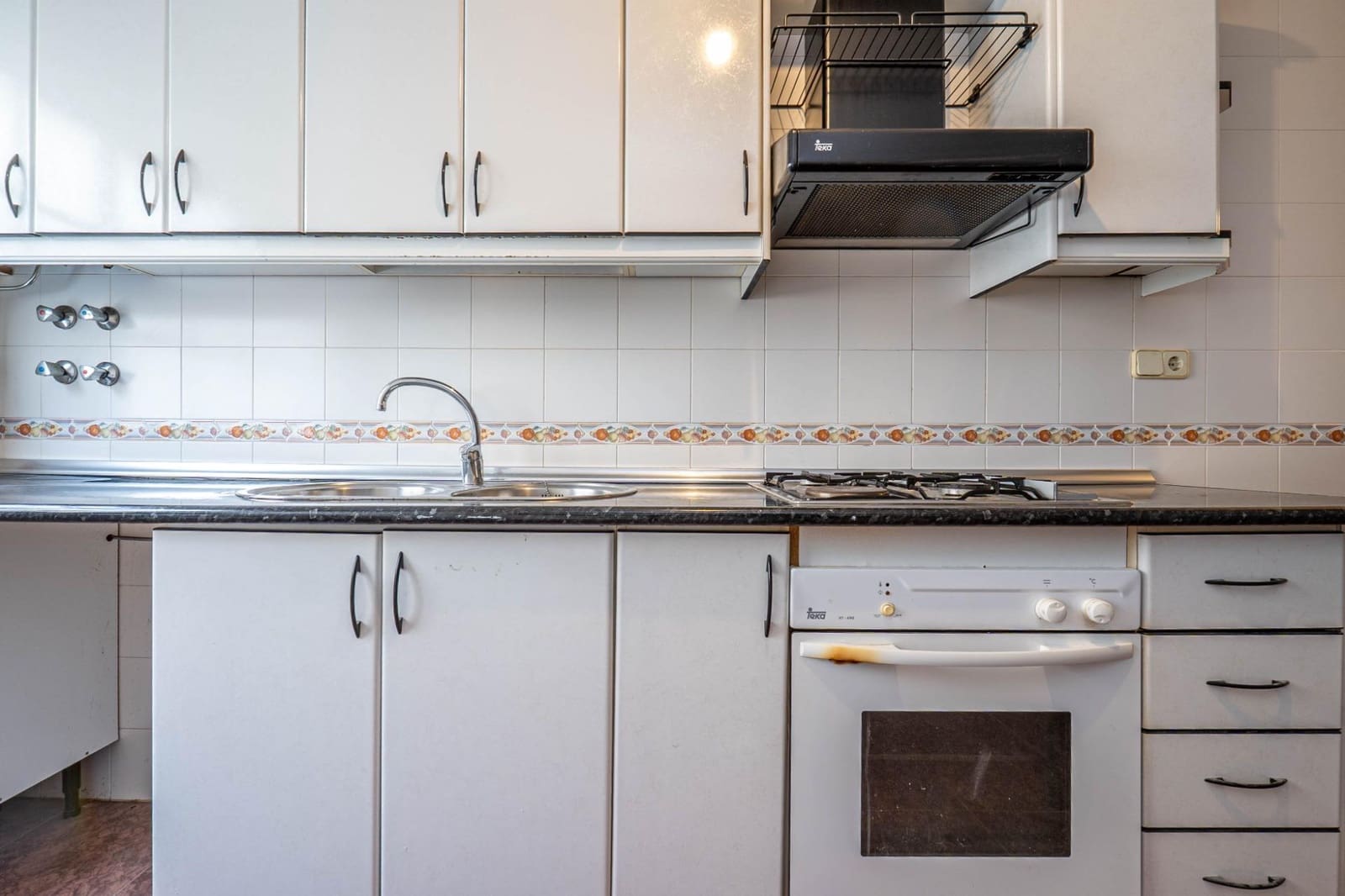 1 bedroom Flat for sale in Salobrena with garage - € 119,900 (Ref: 9666469)