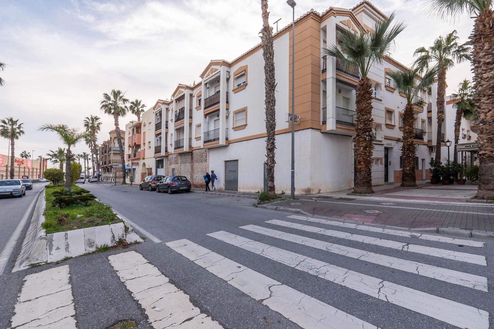 1 bedroom Flat for sale in Salobrena with garage - € 119,900 (Ref: 9666469)