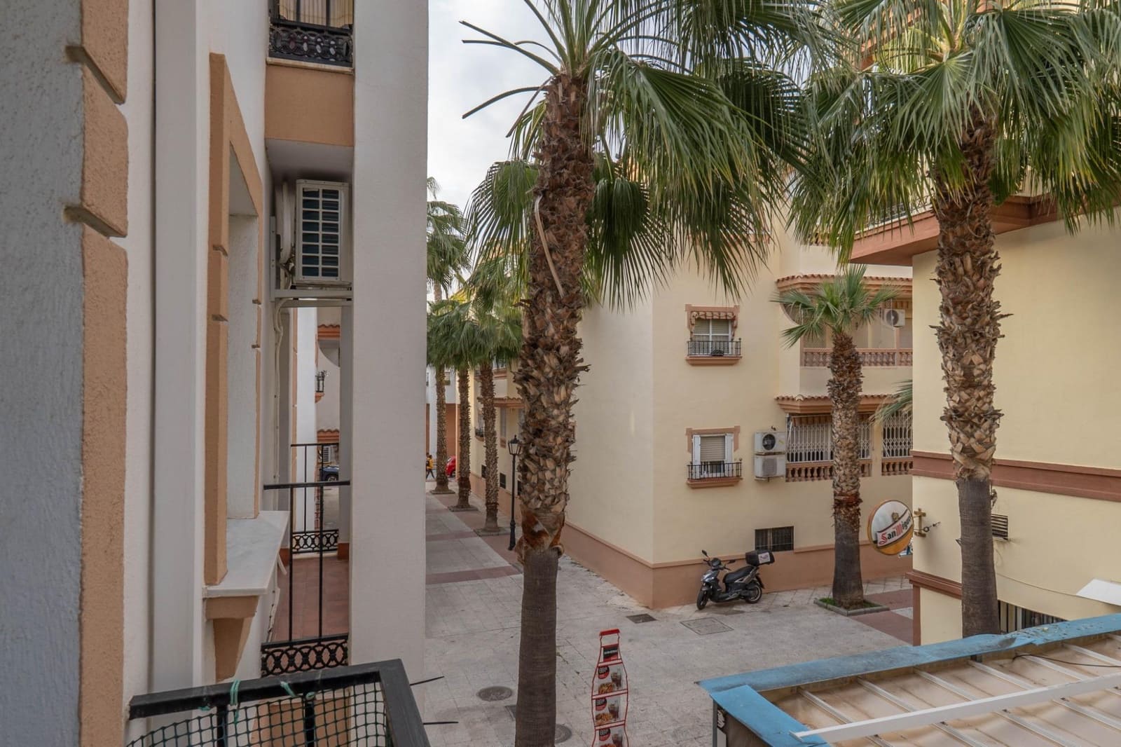 1 bedroom Flat for sale in Salobrena with garage - € 119,900 (Ref: 9666469)