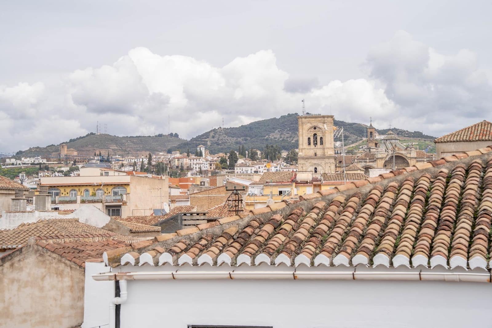 4 Zimmer Apartment zu verkaufen in Granada Stadt - 720.000 € (Ref: 9670623)