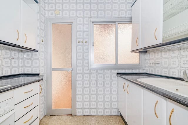 5 chambre Appartement à vendre à Centro, Grenade ville - 360 000 € (Ref: 9674189)