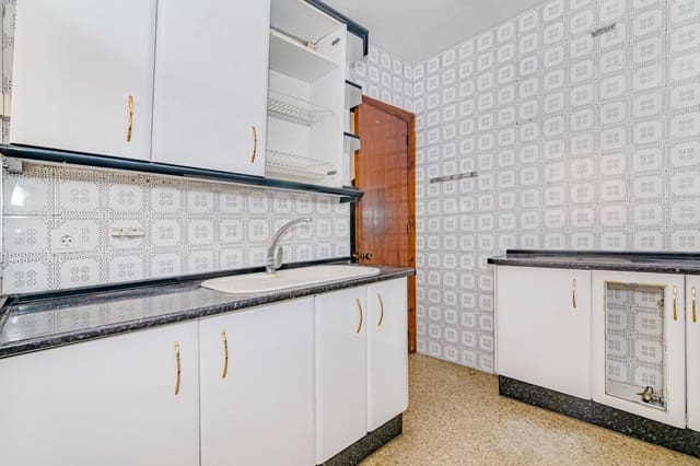 5 chambre Appartement à vendre à Centro, Grenade ville - 360 000 € (Ref: 9674189)