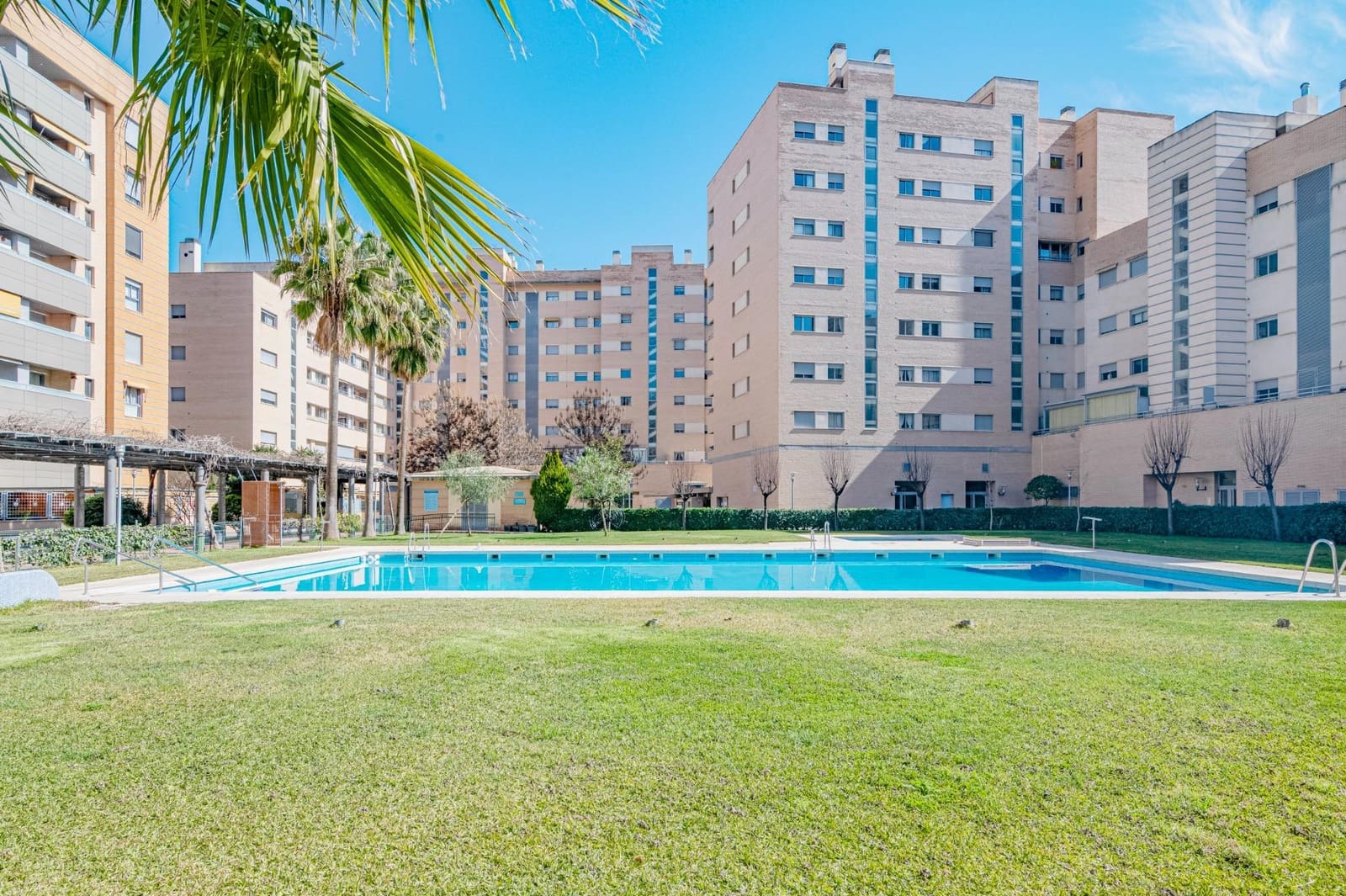 2 chambre Appartement à vendre à Grenade ville avec piscine garage - 362 000 € (Ref: 9674190)