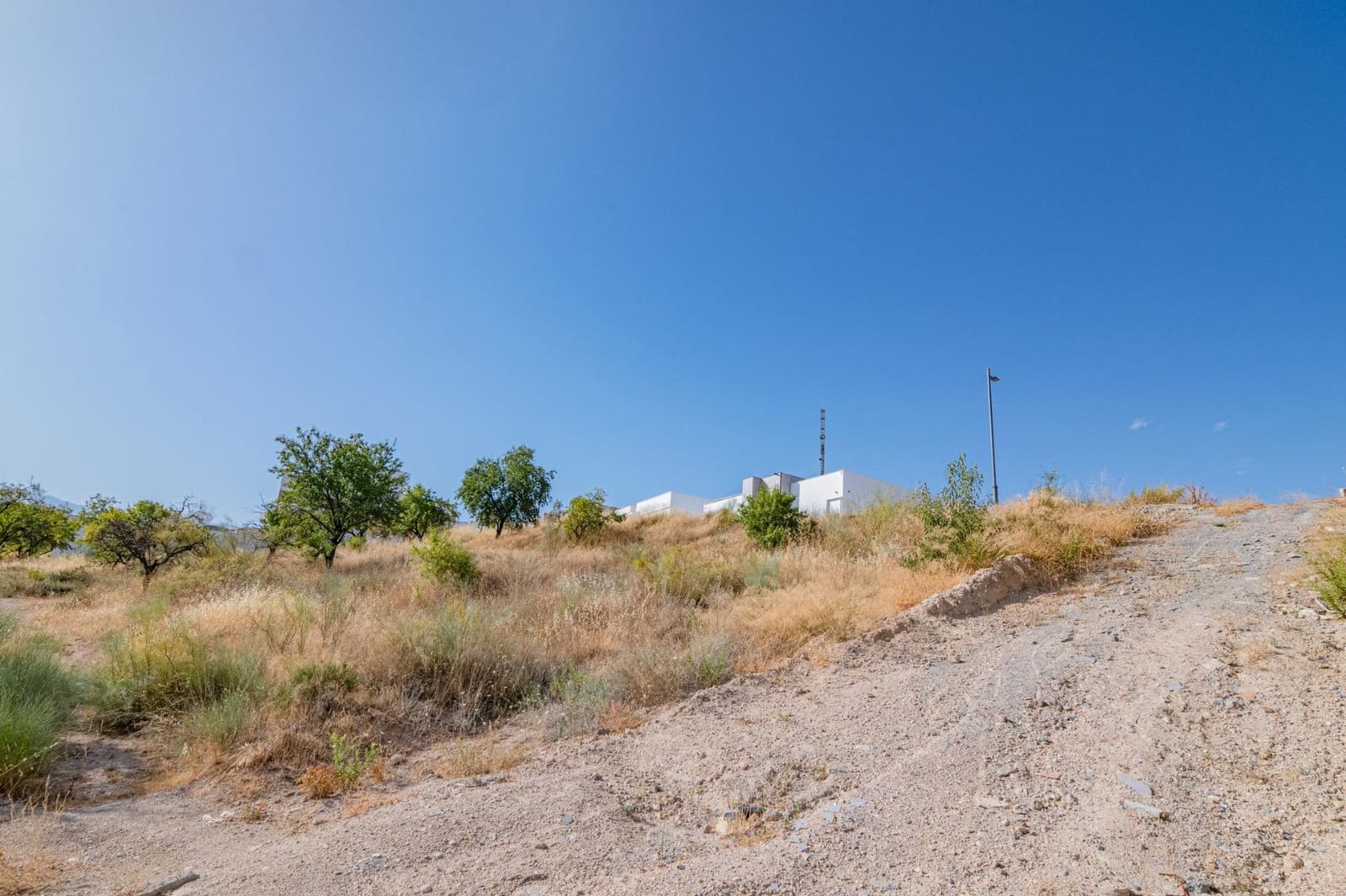 Tontti myytävänä paikassa La Zubia - 89 000 € (Ref: 9679830)