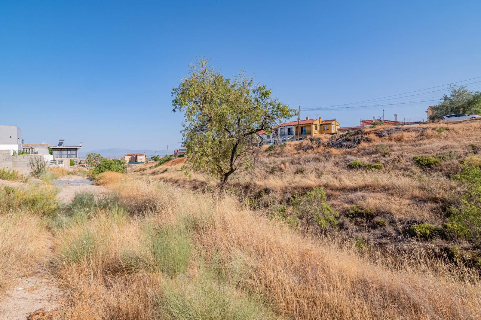 Tontti myytävänä paikassa La Zubia - 89 000 € (Ref: 9679830)
