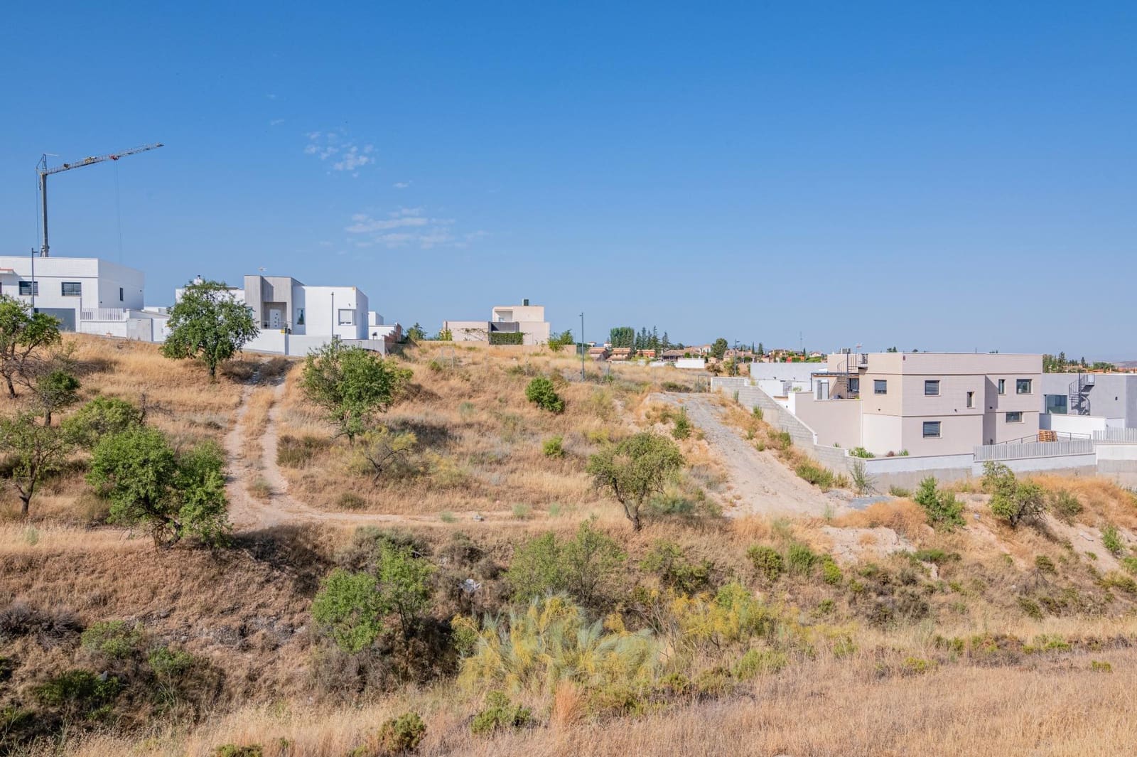 Tontti myytävänä paikassa La Zubia - 89 000 € (Ref: 9679830)