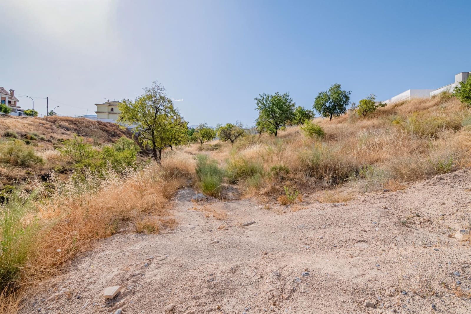 Tontti myytävänä paikassa La Zubia - 89 000 € (Ref: 9679830)