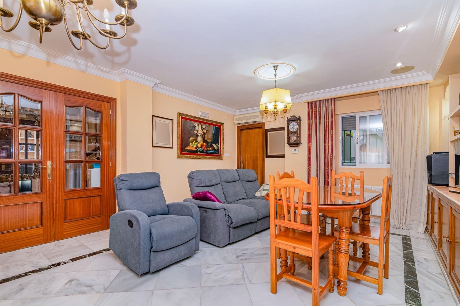 3 quarto Moradia em Banda para venda em La Zubia - 165 000 € (Ref: 9679831)