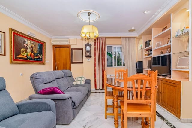 3 quarto Moradia em Banda para venda em La Zubia - 165 000 € (Ref: 9679831)