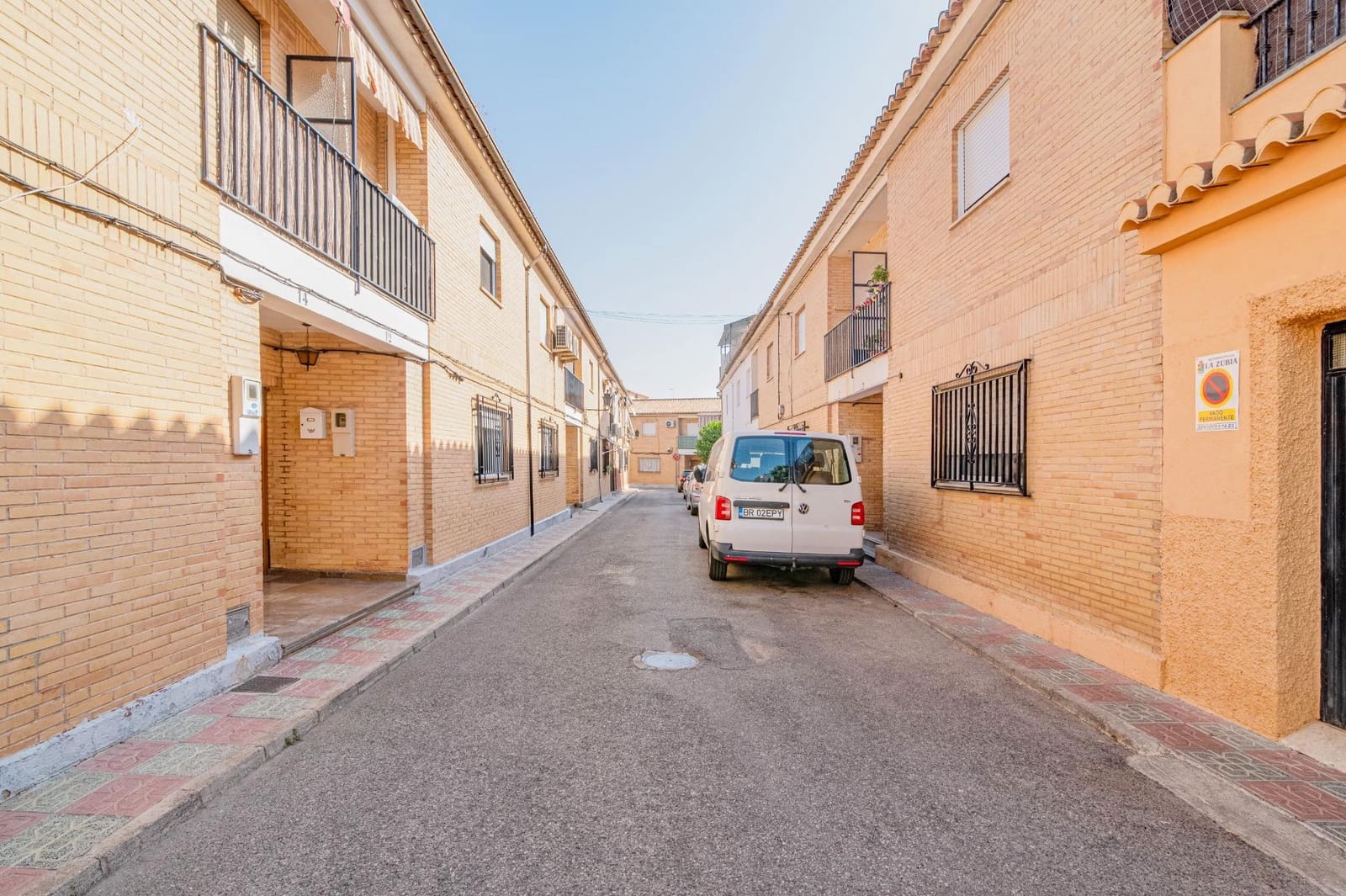 3 quarto Moradia em Banda para venda em La Zubia - 165 000 € (Ref: 9679831)