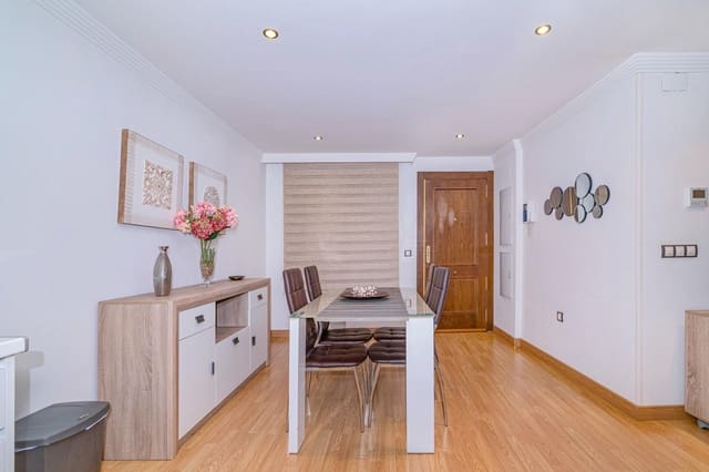 2 makuuhuone Asunto myytävänä paikassa La Zubia - 150 000 € (Ref: 9679832)