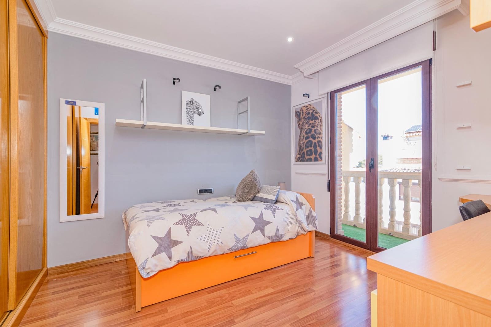 4 soveværelse Rækkehus til salg i La Zubia med swimmingpool garage - € 370.000 (Ref: 9679834)