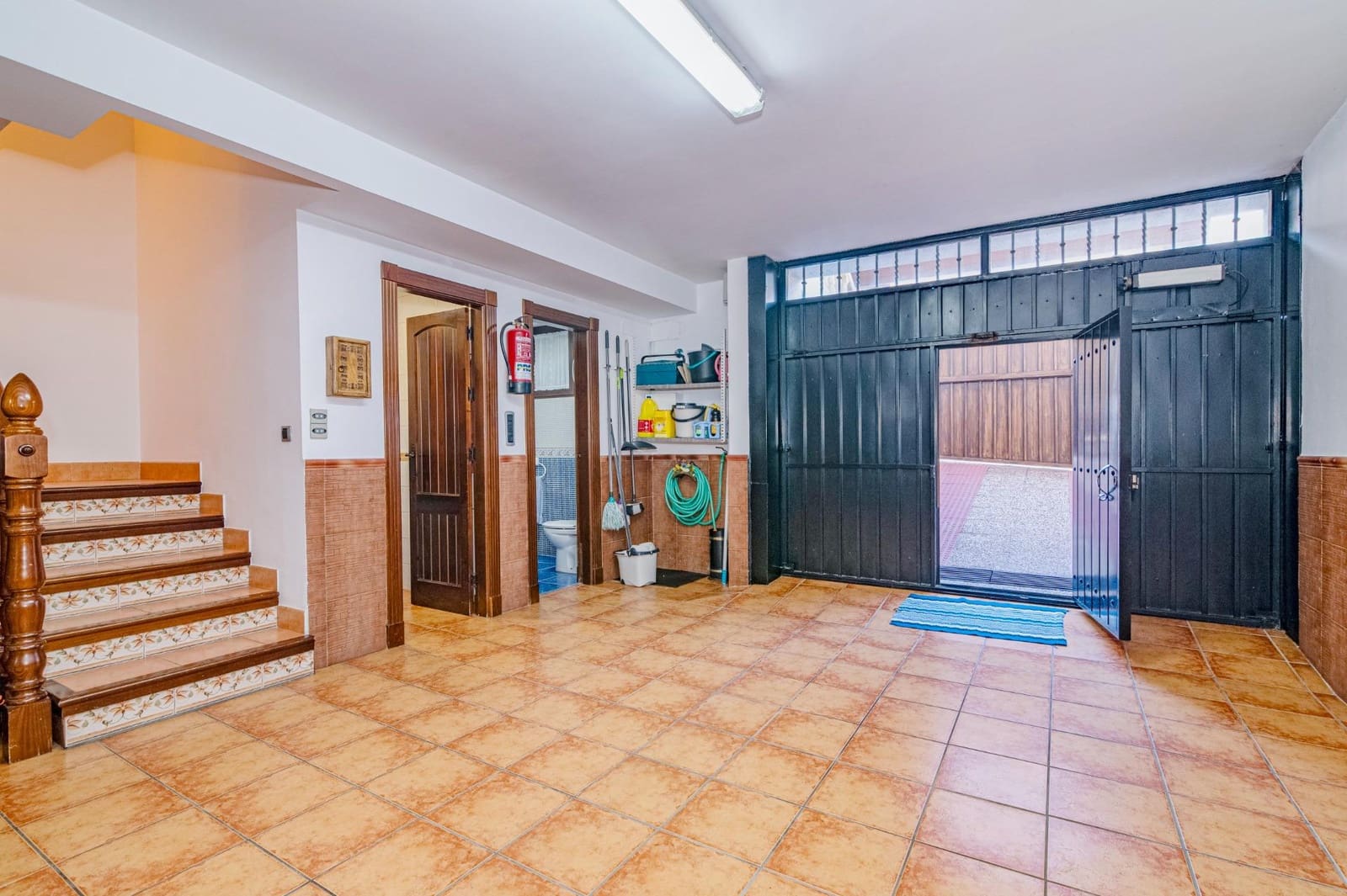 4 soveværelse Rækkehus til salg i La Zubia med swimmingpool garage - € 370.000 (Ref: 9679834)