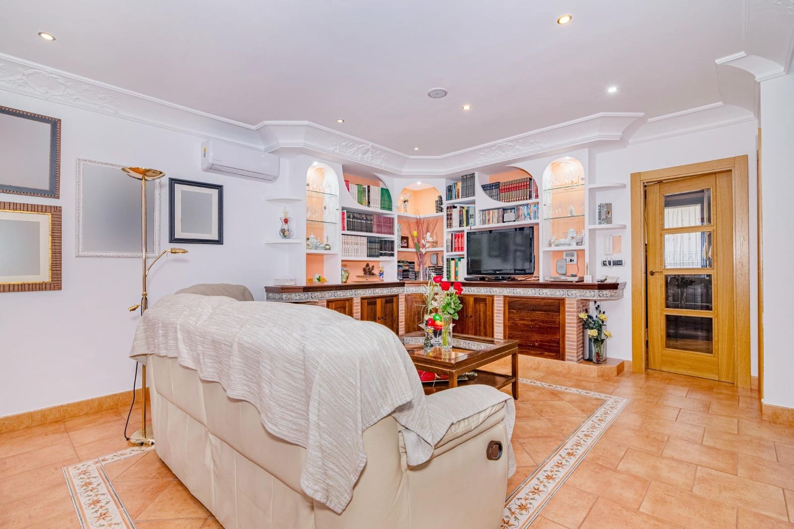 4 soveværelse Rækkehus til salg i La Zubia med swimmingpool garage - € 370.000 (Ref: 9679834)