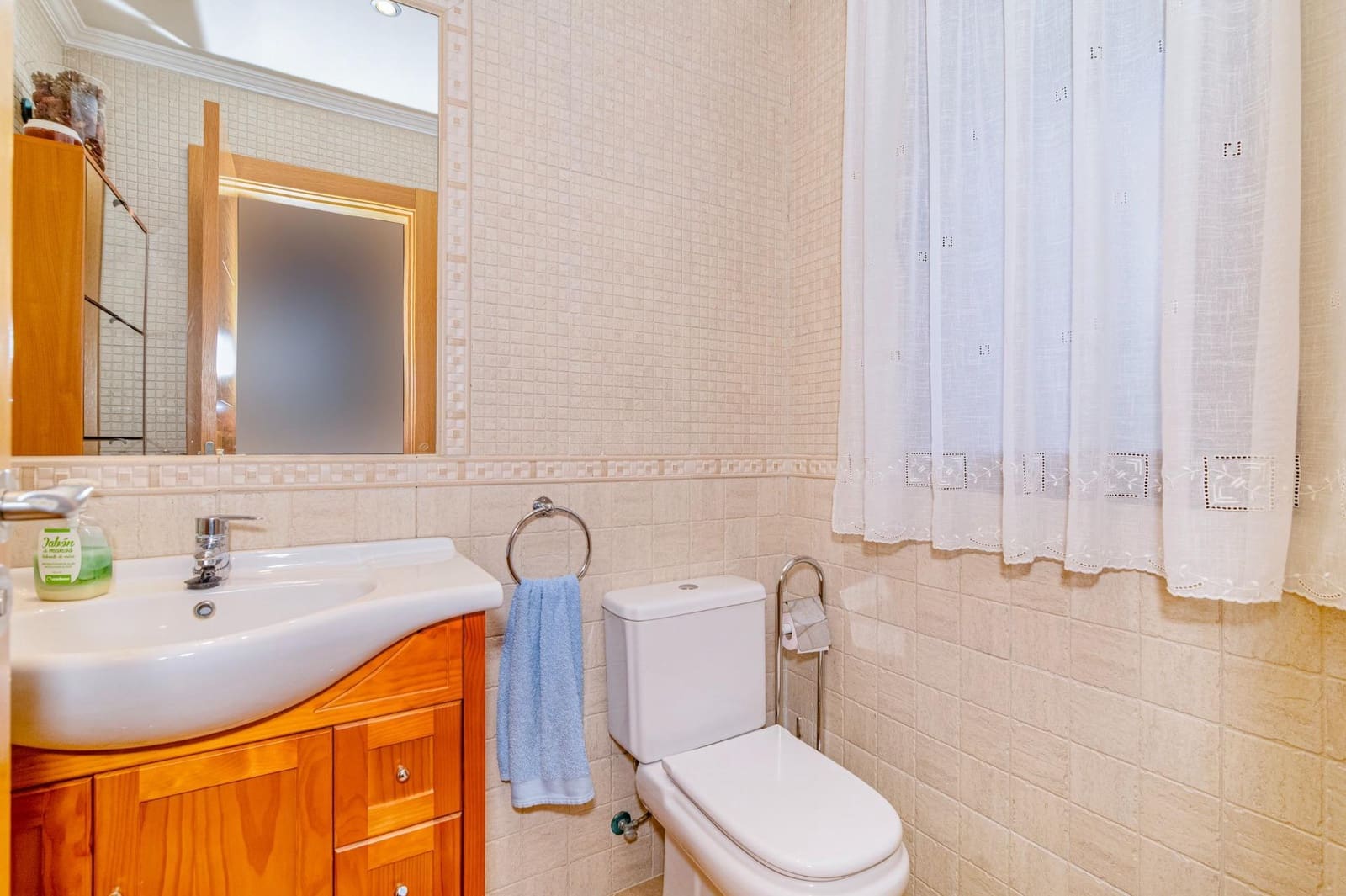 4 soveværelse Rækkehus til salg i La Zubia med swimmingpool garage - € 370.000 (Ref: 9679834)