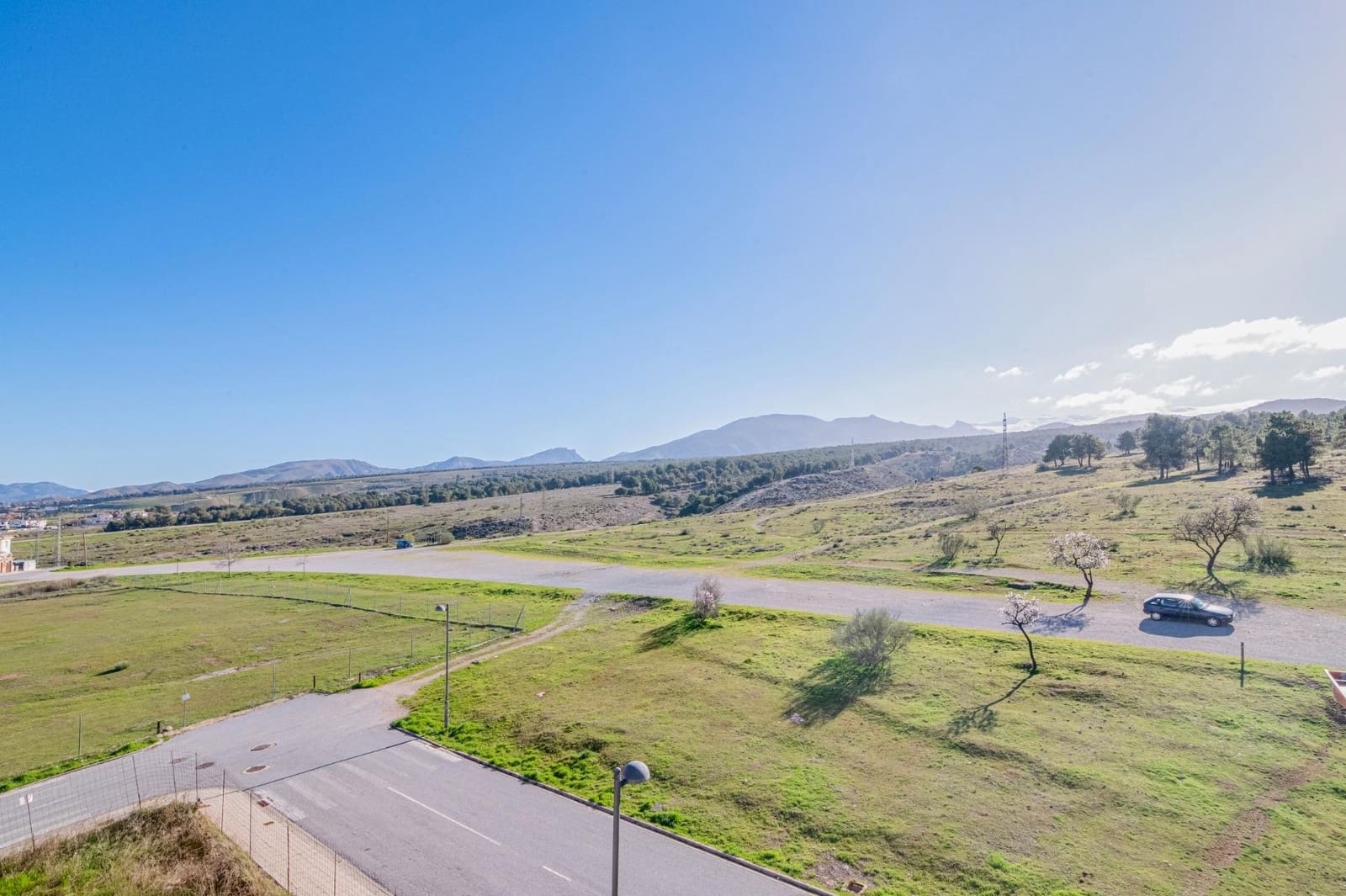 4 soveværelse Rækkehus til salg i La Zubia med swimmingpool garage - € 370.000 (Ref: 9679834)