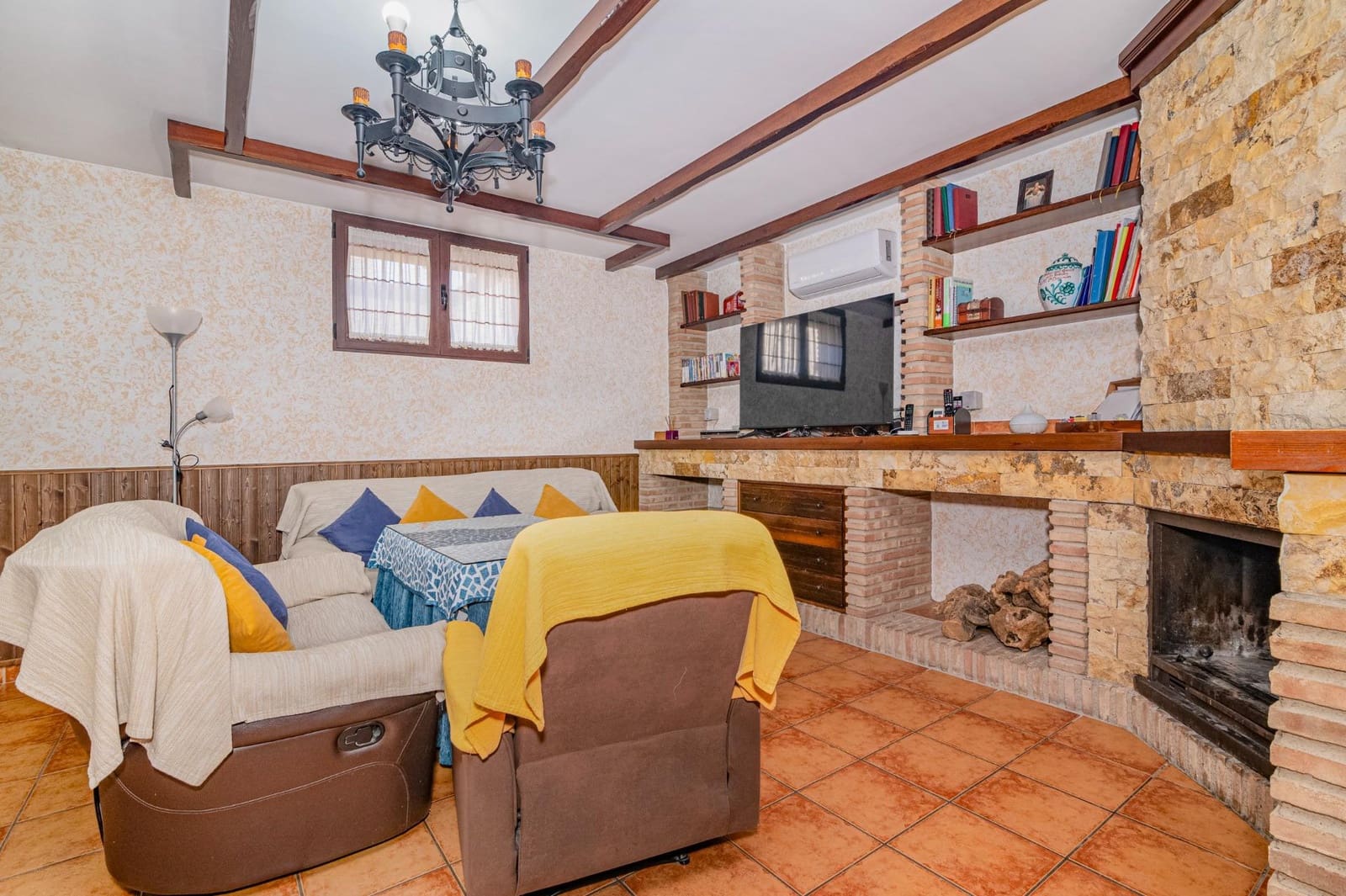 4 soveværelse Rækkehus til salg i La Zubia med swimmingpool garage - € 370.000 (Ref: 9679834)