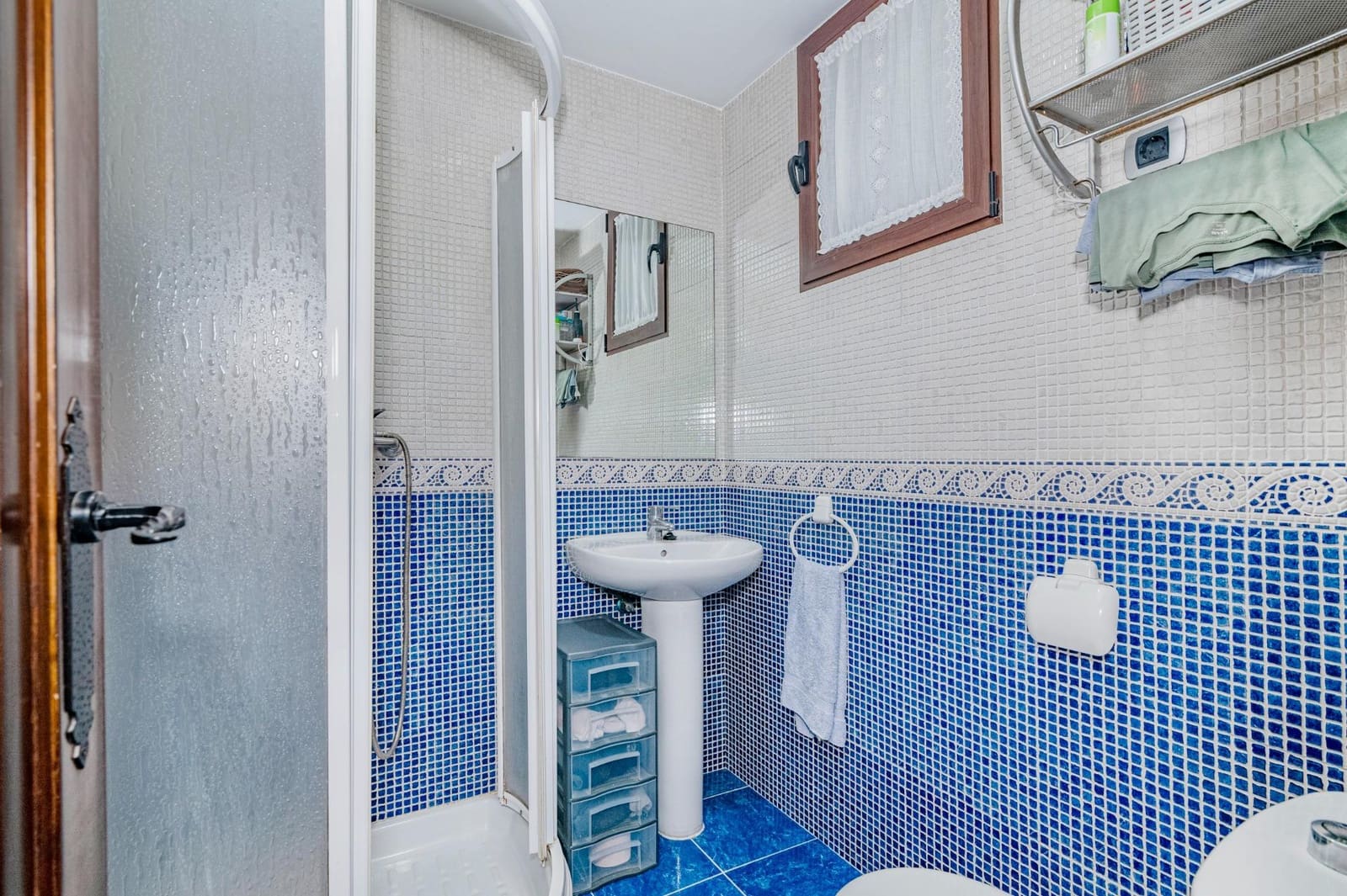 4 soveværelse Rækkehus til salg i La Zubia med swimmingpool garage - € 370.000 (Ref: 9679834)