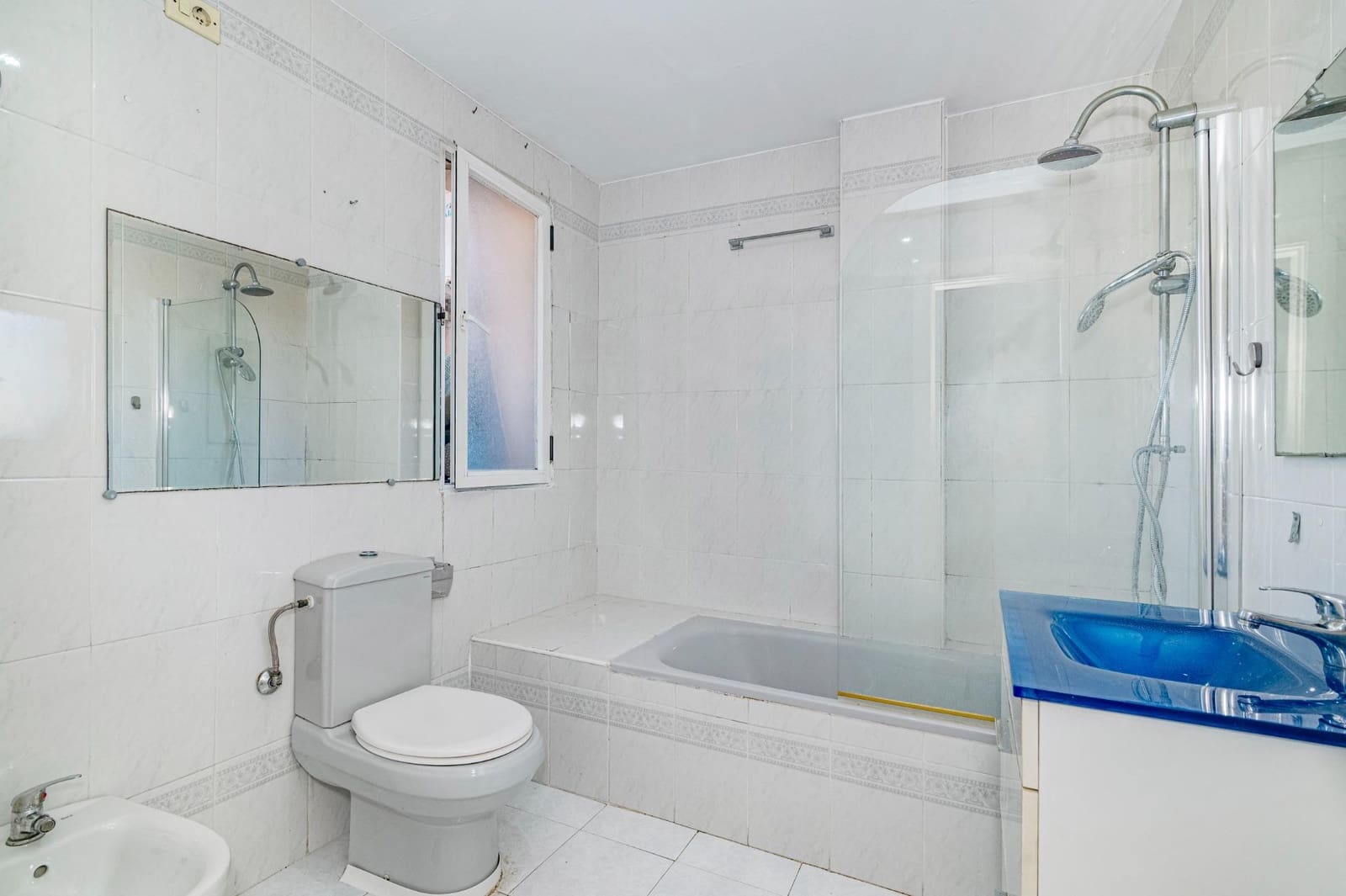 2 slaapkamer Penthouse te koop in La Zubia met zwembad garage - € 200.000 (Ref: 9679835)