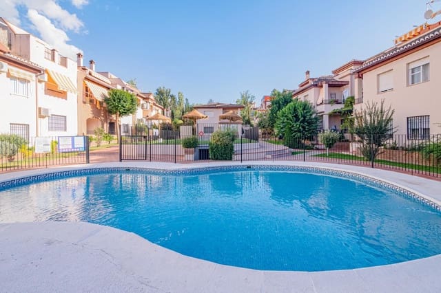 2 slaapkamer Penthouse te koop in La Zubia met zwembad garage - € 200.000 (Ref: 9679835)