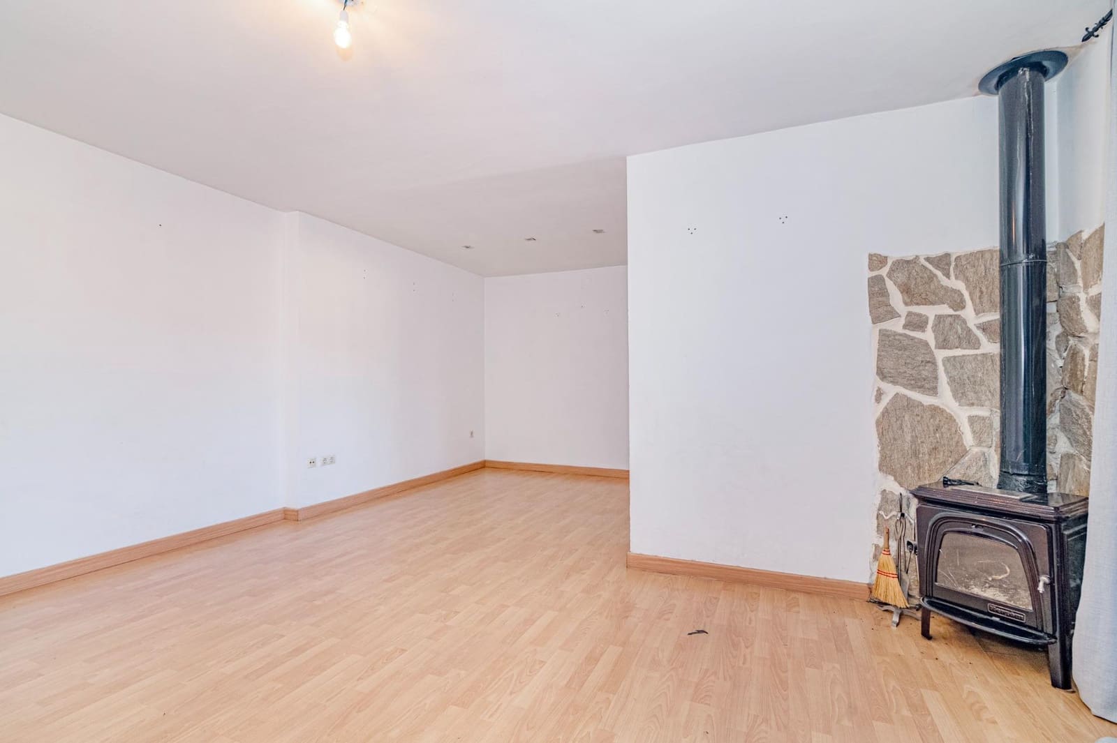 2 slaapkamer Penthouse te koop in La Zubia met zwembad garage - € 200.000 (Ref: 9679835)