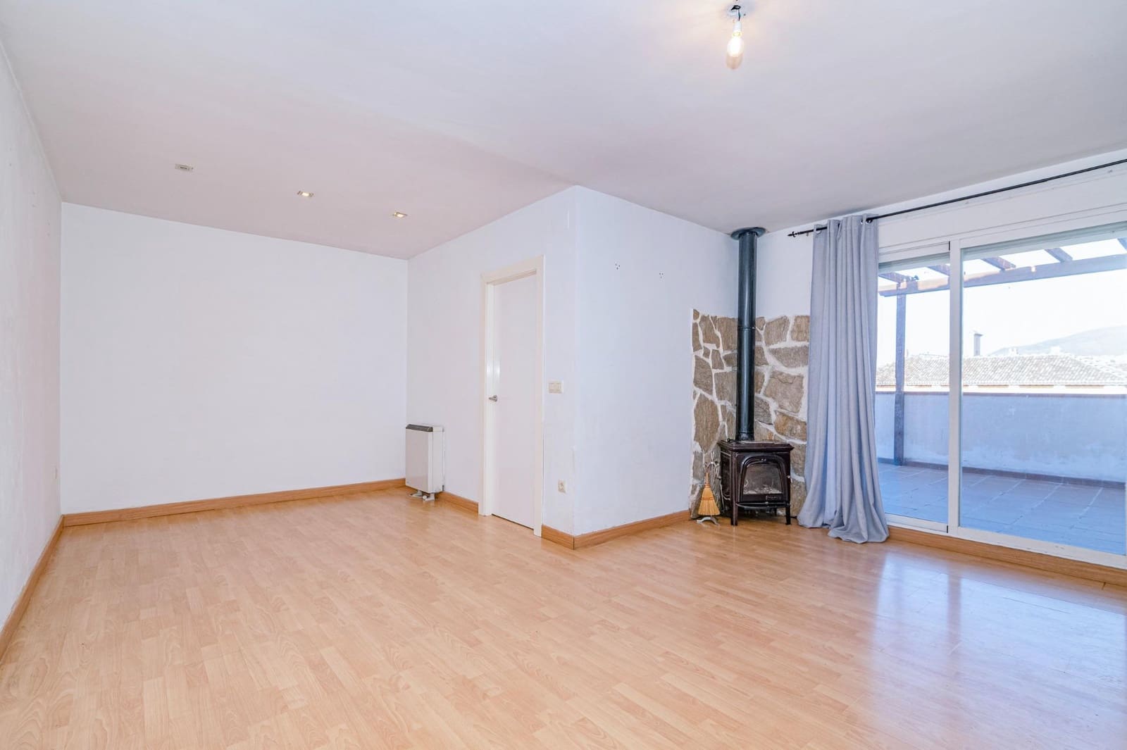 2 slaapkamer Penthouse te koop in La Zubia met zwembad garage - € 200.000 (Ref: 9679835)