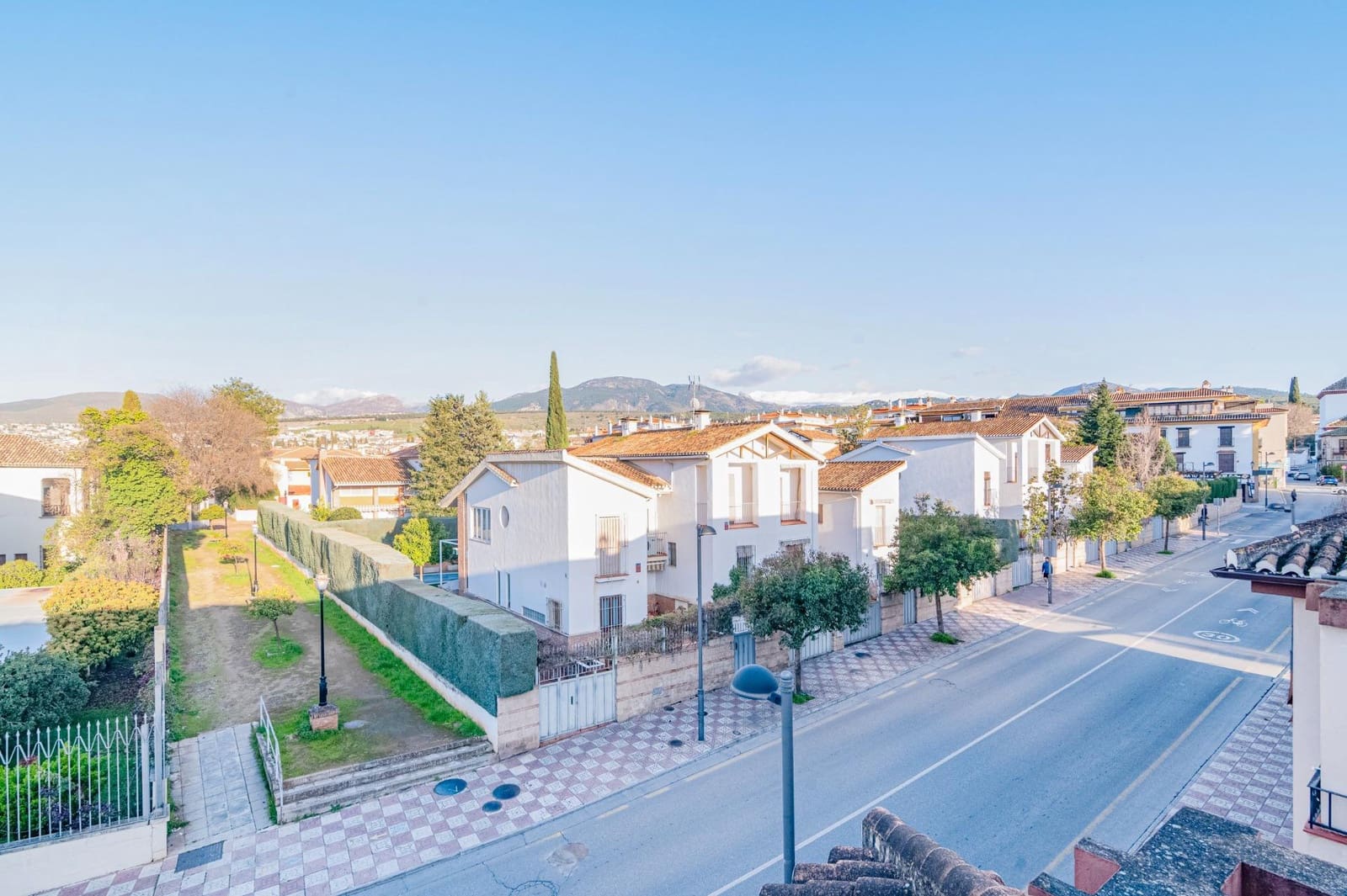 2 slaapkamer Penthouse te koop in La Zubia met zwembad garage - € 200.000 (Ref: 9679835)