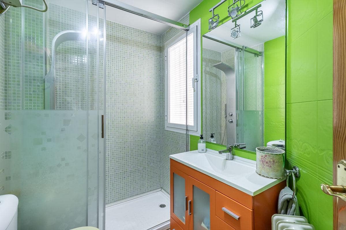 5 makuuhuone Rivitalo myytävänä paikassa Ogijares mukana 
autotalli - 339 000 € (Ref: 9679837)