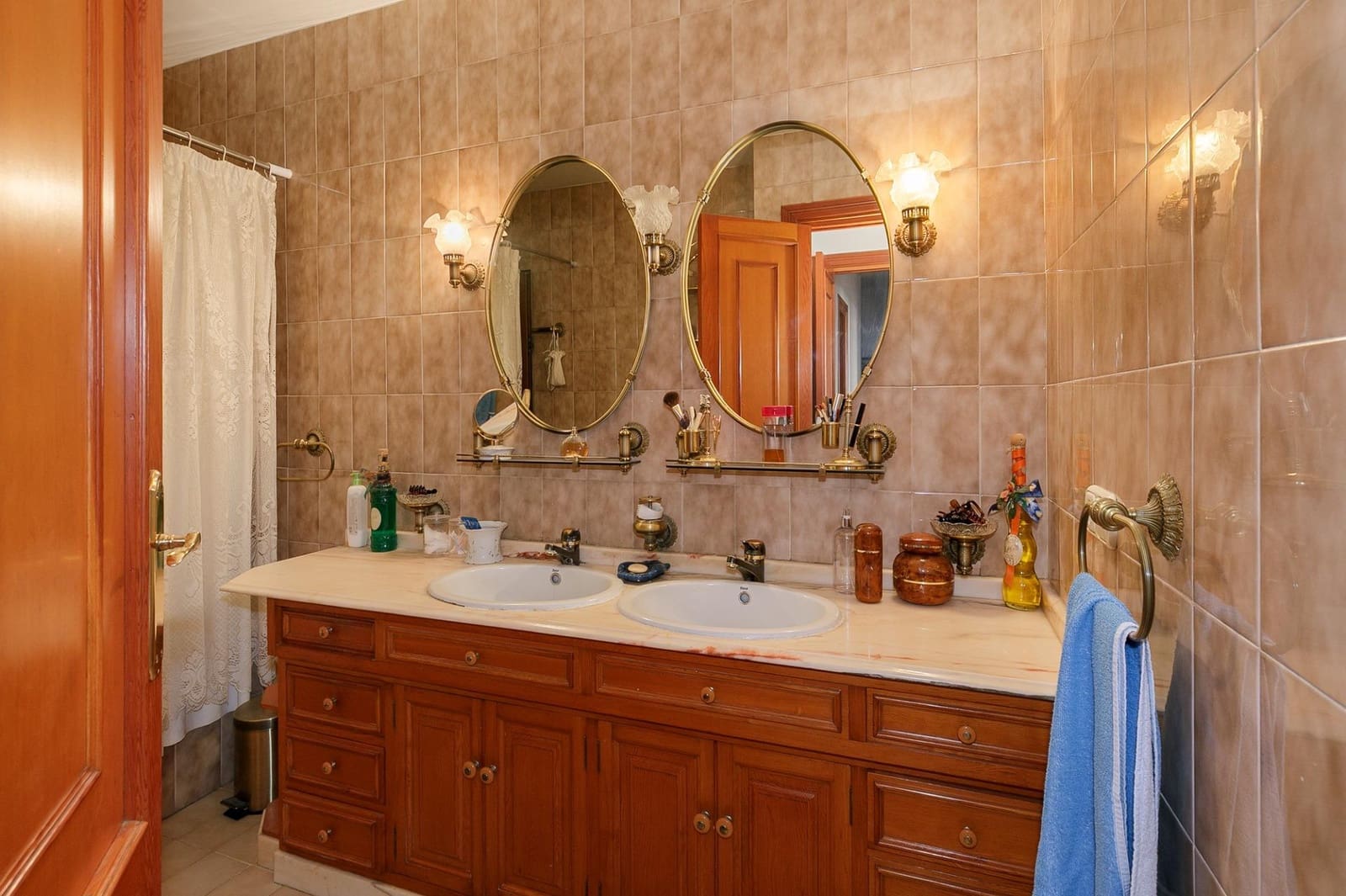 10 sypialnia Apartament na sprzedaż w Baza - 260 000 € (Ref: 9684119)