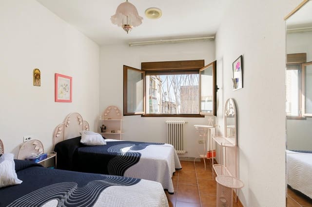 10 slaapkamer Appartement te koop in Baza - € 260.000 (Ref: 9684119)