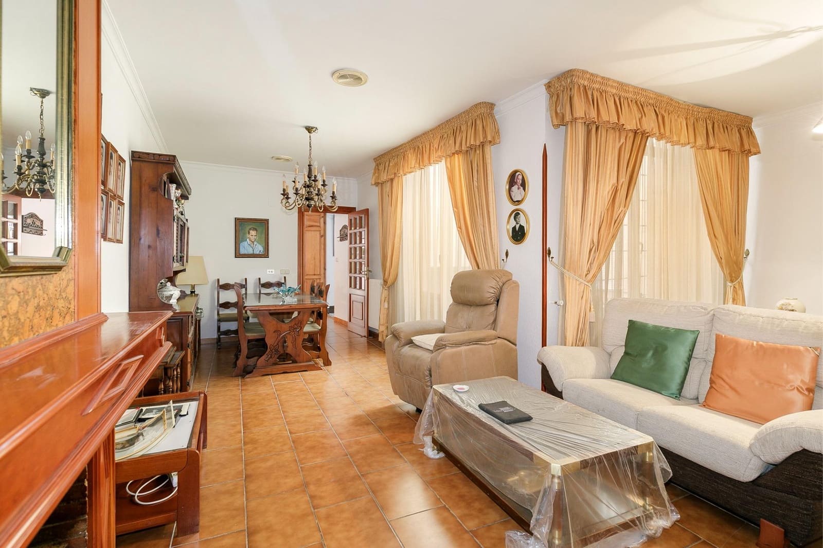 10 sypialnia Apartament na sprzedaż w Baza - 260 000 € (Ref: 9684119)