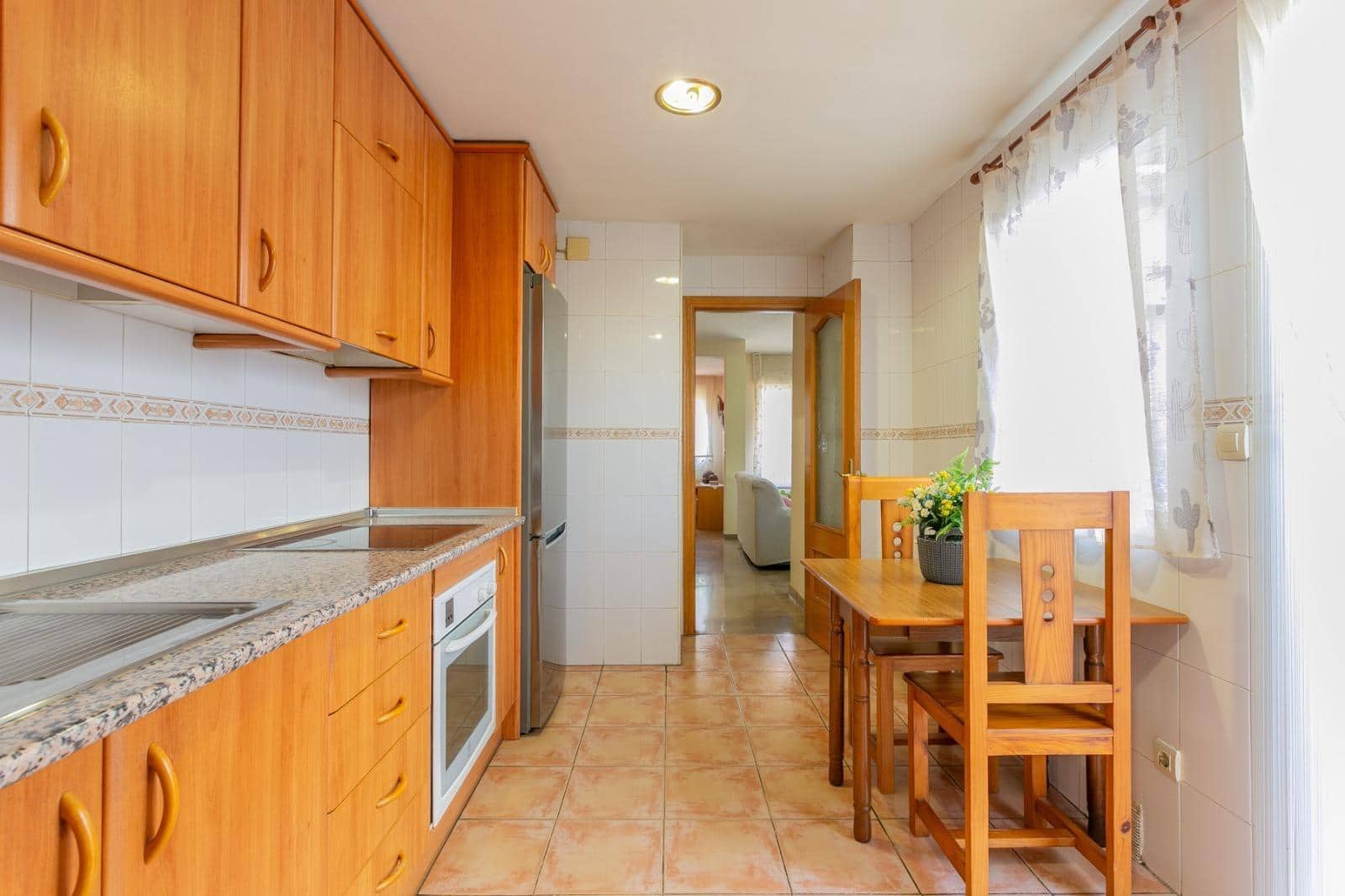 3 camera da letto Villetta a Schiera in vendita in Granada citta con garage - 290.000 € (Rif: 9686393)