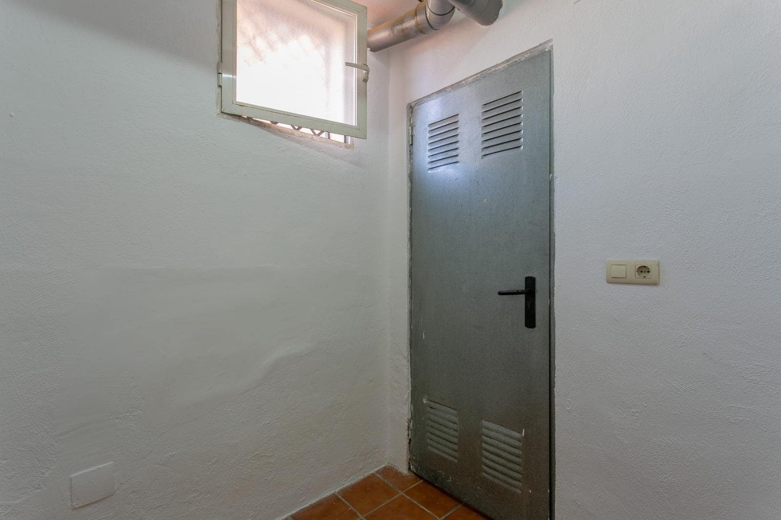 3 camera da letto Villetta a Schiera in vendita in Granada citta con garage - 290.000 € (Rif: 9686393)